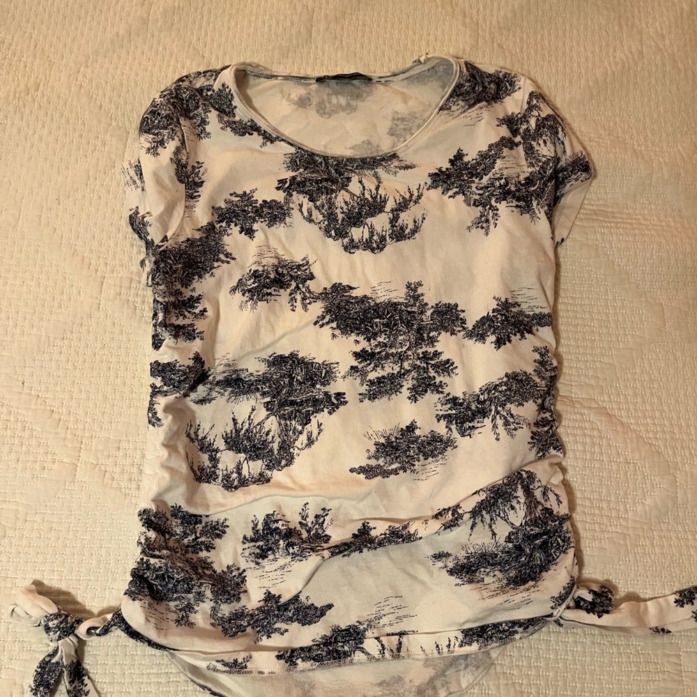 Short sleeve shirt